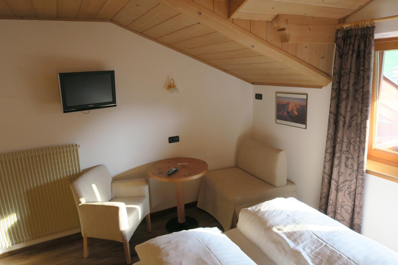 Garni Salegg Aparthotel Ortisei Esterno foto